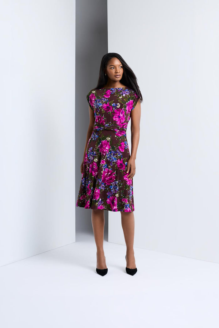 Auri shaping dress in Floranova