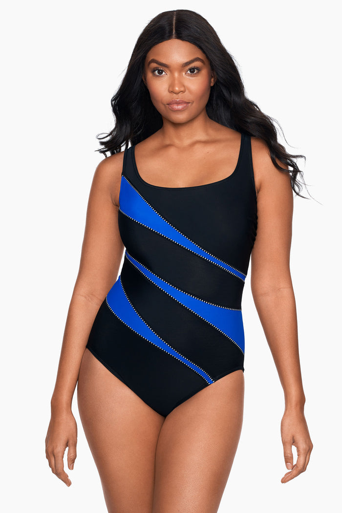 DD-Cup Helix One Piece in Colorblock