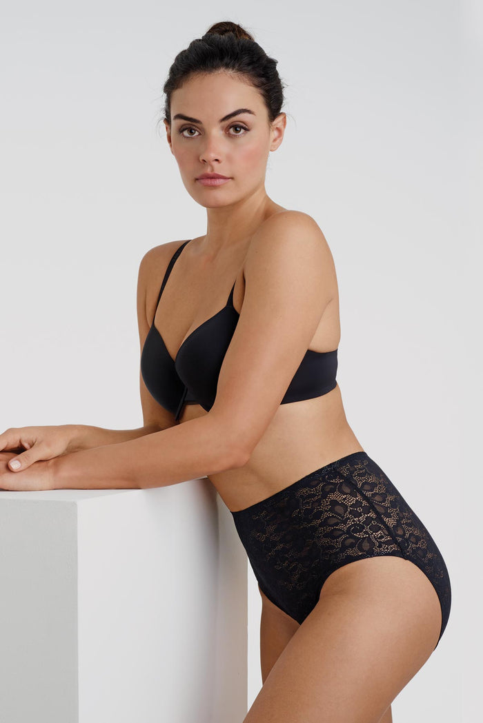 Edge All Over Lace Brief