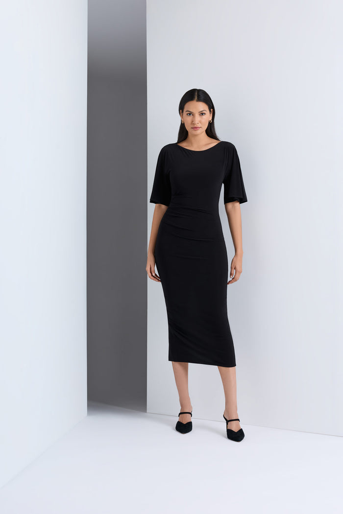 Iris shaping dress in Black