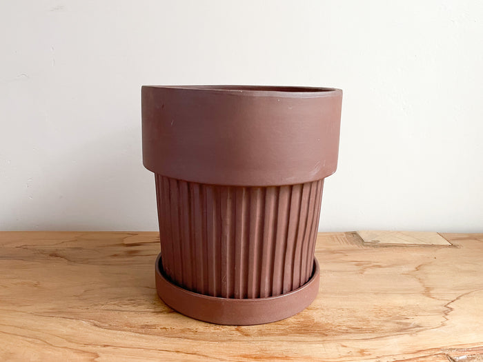 Large Ribbed Planter Set