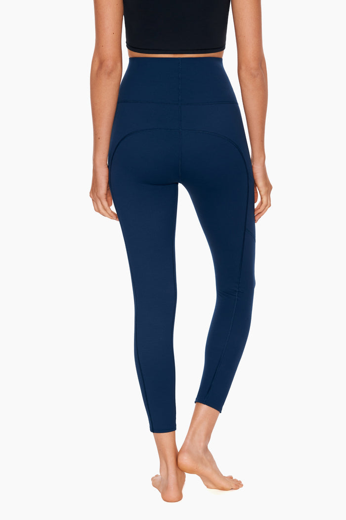 Miracle Jeans™ Stitch Tummy Control Performance Leggings in Navy