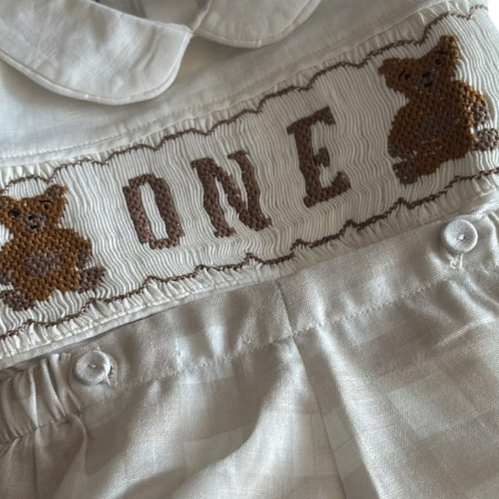 Vero Bear ONE Boy Beige Gingham Handsmocked Set