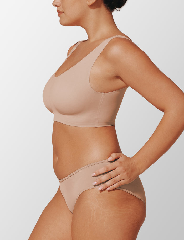24/7® Classic Smoothing Scoop Wireless Bra