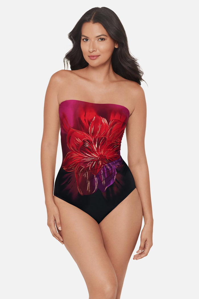 Avanti One Piece Swimsuit in Petali Rosa