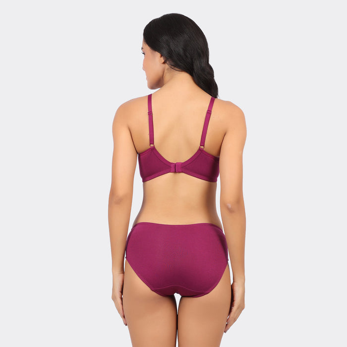 Plum Caspia / 32 / D
