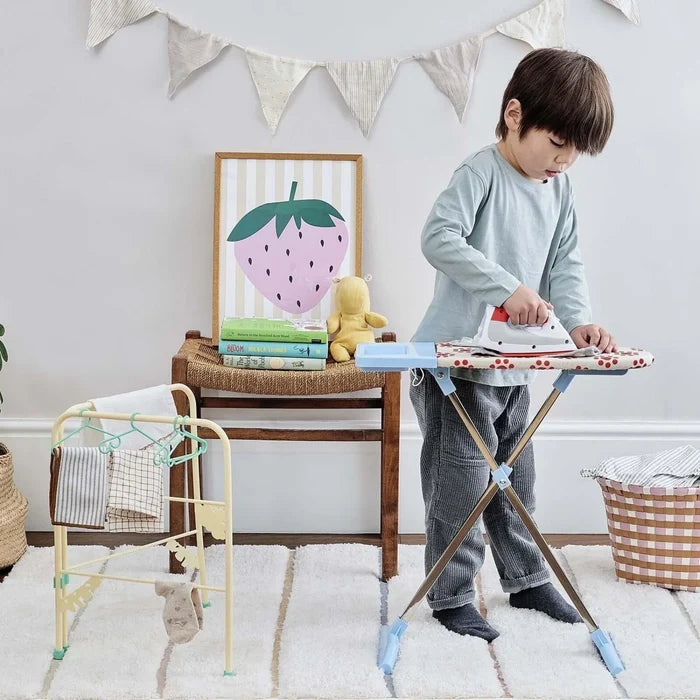 Casdon Ironing Set - ebebek - Black Friday