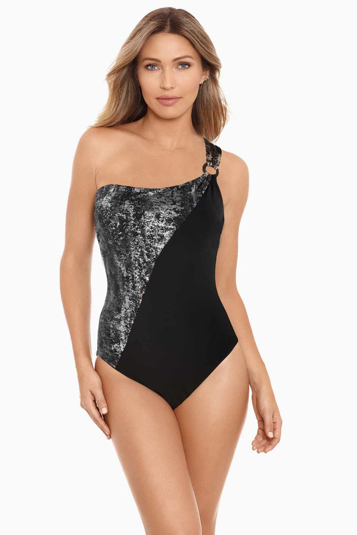Woman  in a amoressa bathing suit.