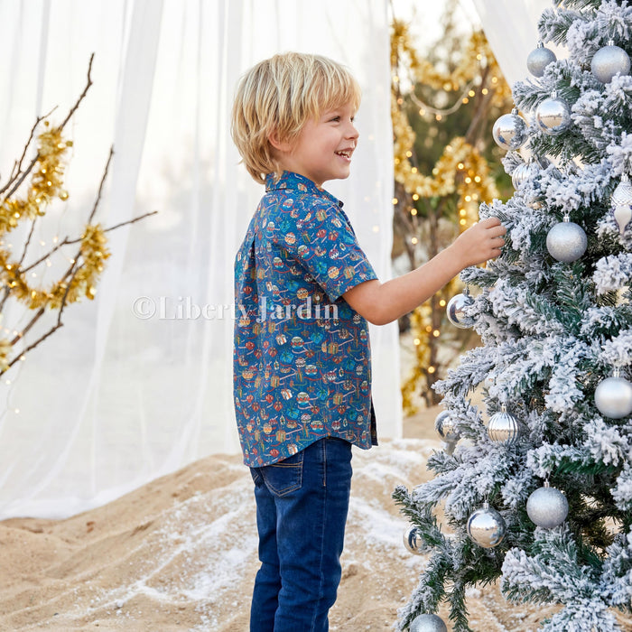 CHRISTMAS Liberty London Button-Up Shirt, Tailoring Customised Chemise, Personalised Sustainable Clothing, Short-sleeved Collared Top