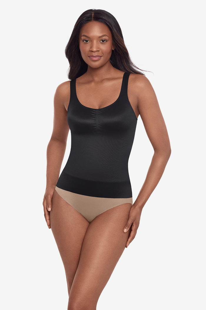 Comfy Curves Scoop Neck Shaping Tank