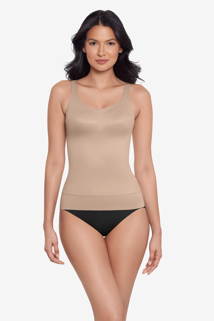 Comfy Curves Scoop Neck Shaping Tank