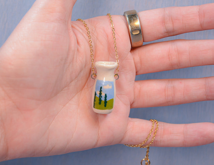 Countryside Vase Necklace