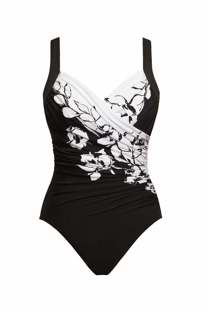 DD-Cup Sanibel One Piece in Sub Rosa