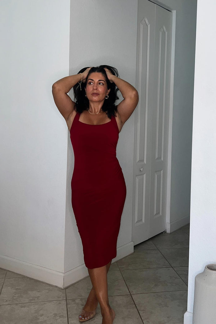 Diva Shaping Dress in Crimson