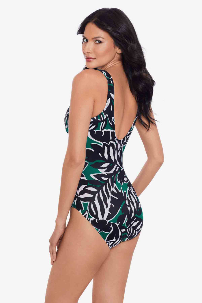 Escape One Piece in Palma Verde