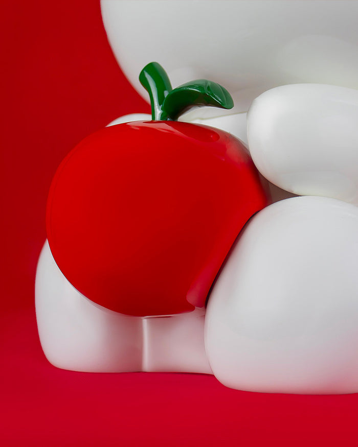 Hello Kitty APPLE White with Red Apple 10in