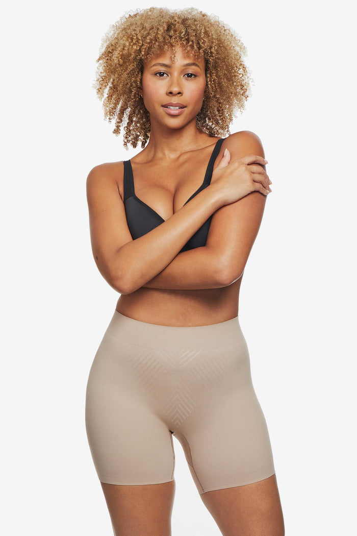 Iconic Core Mid-Thigh Shaping Short with Rear Lift