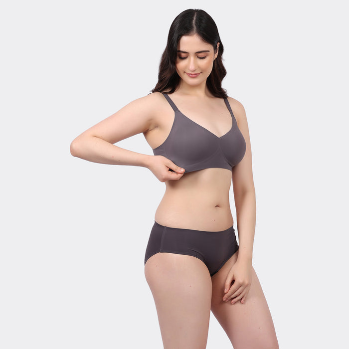 Light Grey / M / B