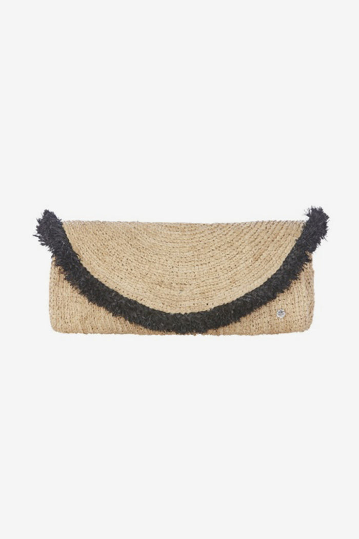 Islander Clutch in Black/Natural
