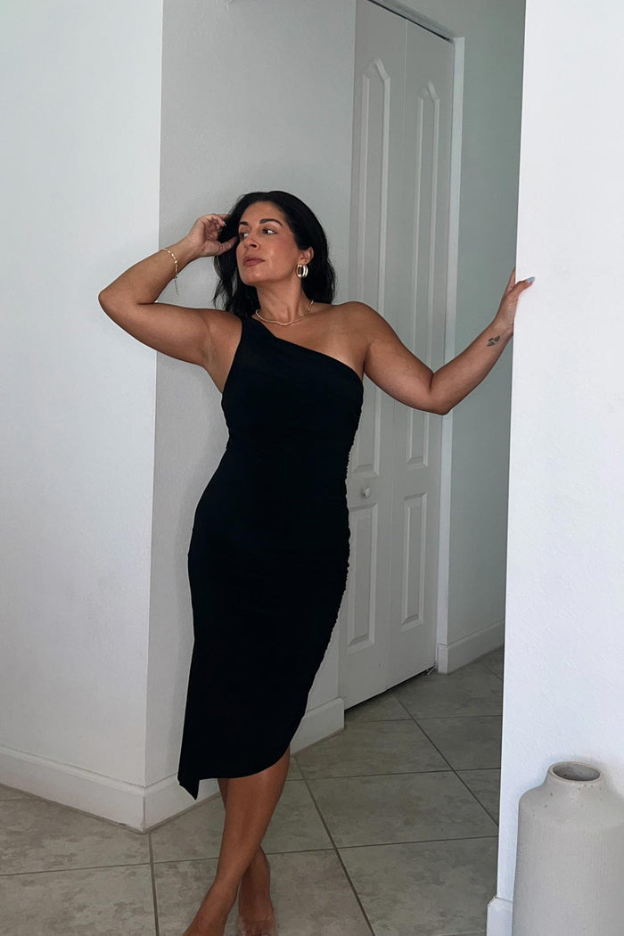 Jeni Shaping Dress in Black