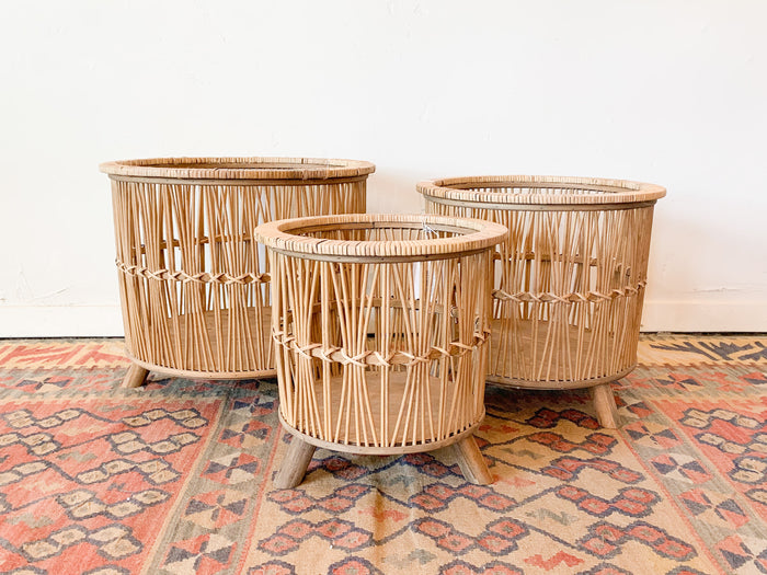 Jess Basket Stand