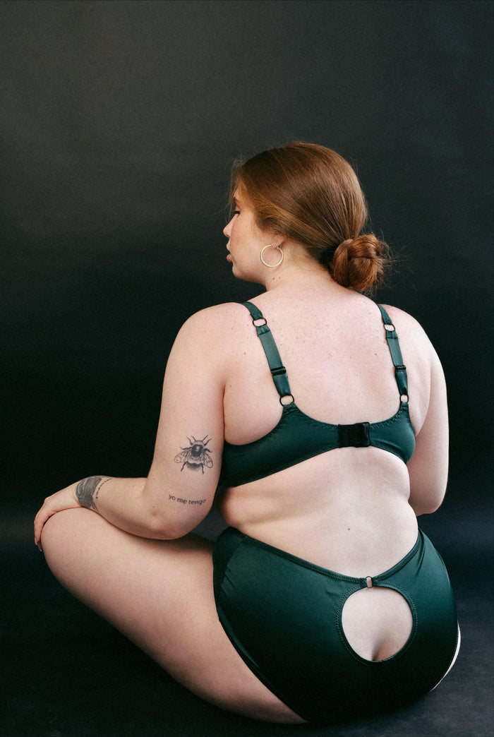 Joli Gloss emerald-black high waisted panties - yesUndress
