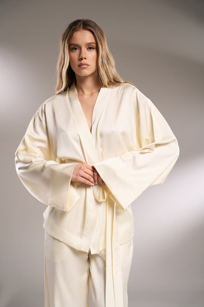 Kasumi ivory kimono shirt