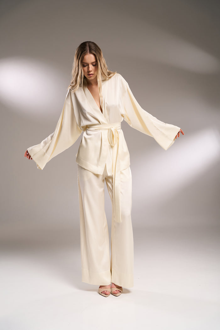 Kasumi ivory kimono shirt
