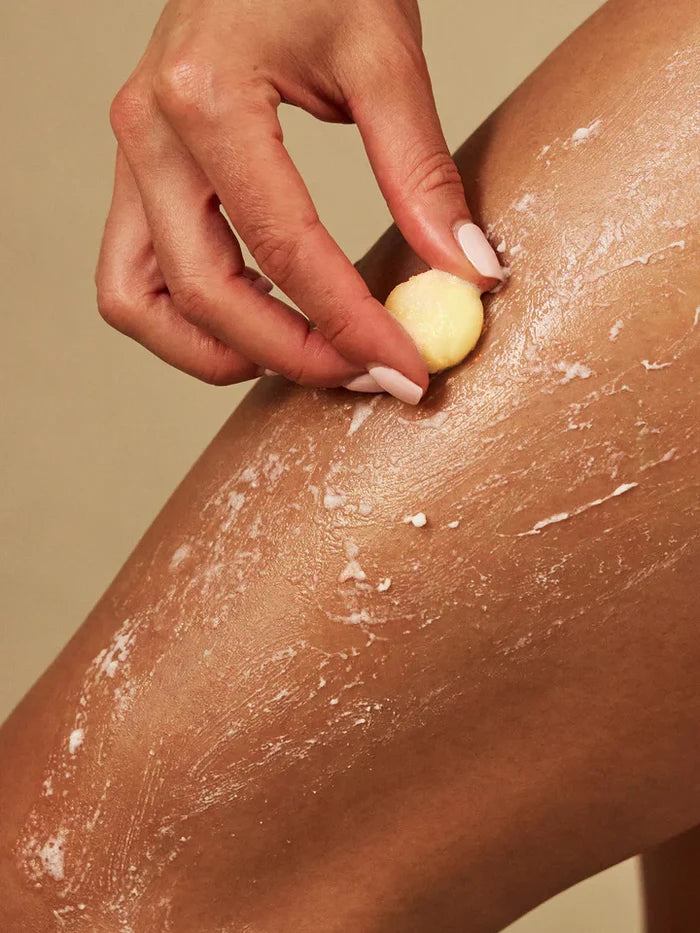 Kate Mcleod – Amber & Vanilla Pebble Bath & Shower Oil