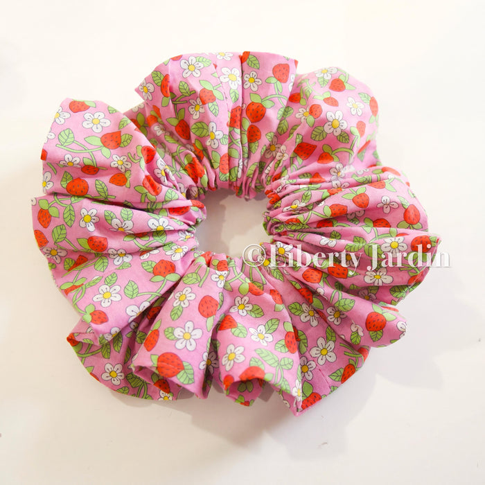Liberty London Handmade Scrunchies, Personalised Accessories, Versatile Botanical Boho-inspired Hair-ties, Sustainable Customised Hairbands