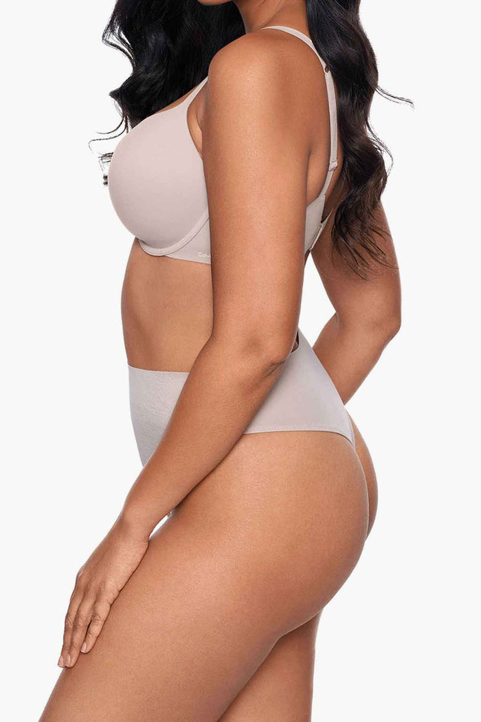 Light Shaping Thong