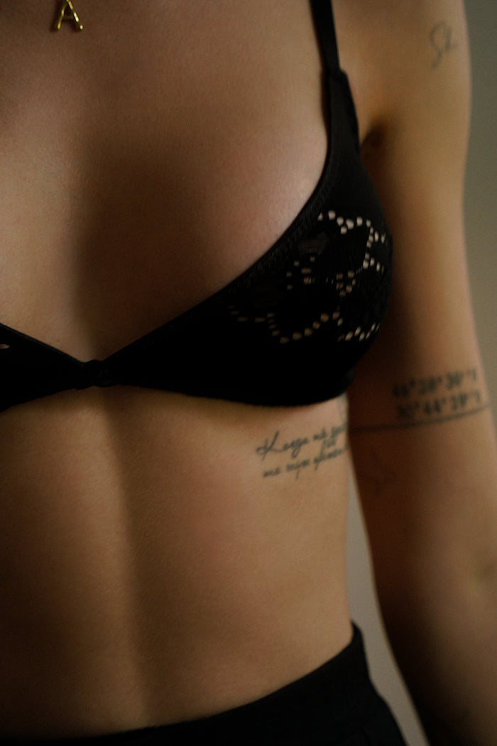 Lindy black soft bra