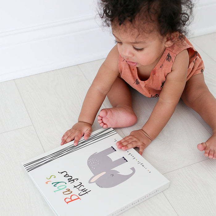 Little Animal Lover Memory Baby Book - Babies in Bloom