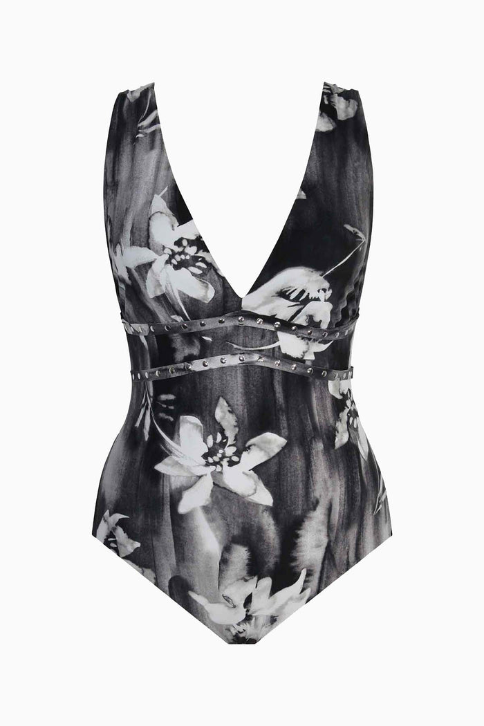 Lupita One Piece in Ophelia