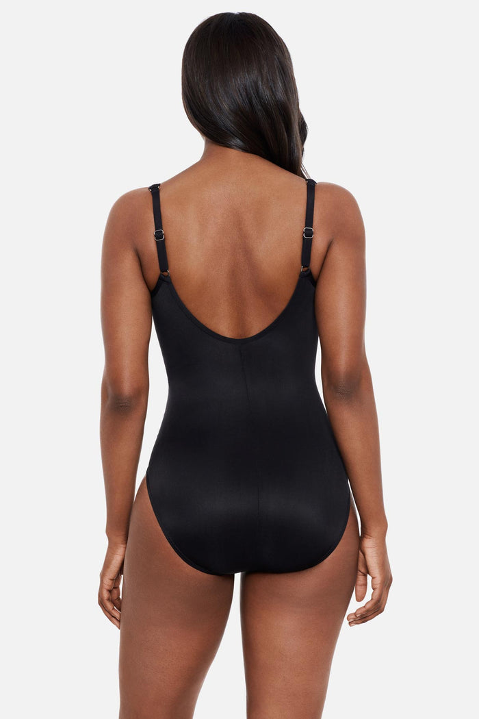 Madero One Piece