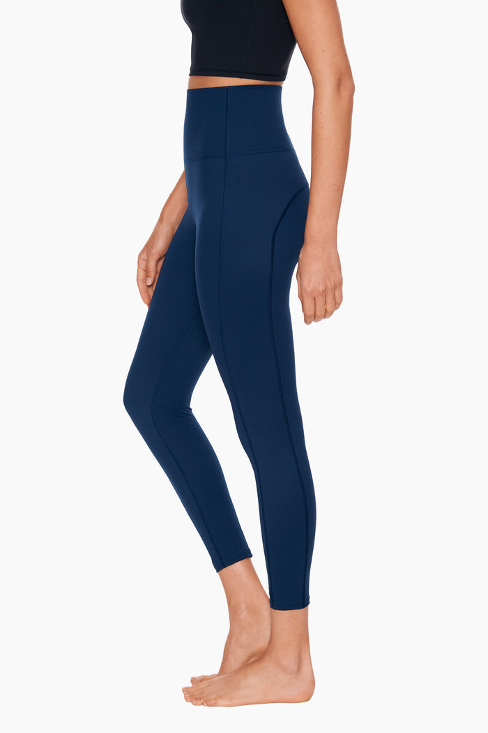 Miracle Jeans™ Stitch Tummy Control Performance Leggings in Navy