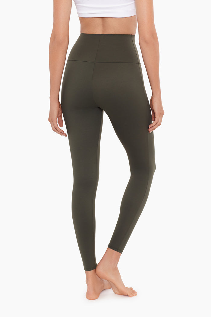 Miracle TightsŽ Athleisure Legging in Climbing Ivy