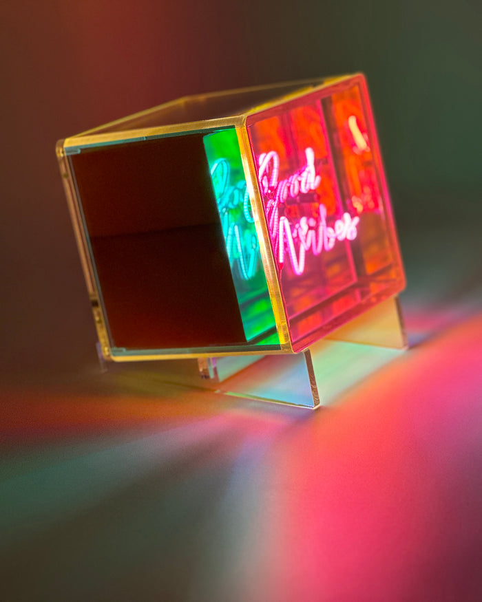 MITBox GOOD VIBES  Rechargeable Multicolor