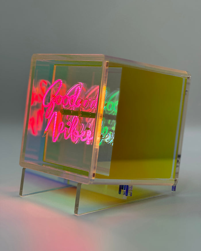 MITBox GOOD VIBES  Rechargeable Multicolor