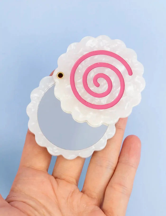 Narutomaki pocket mirror