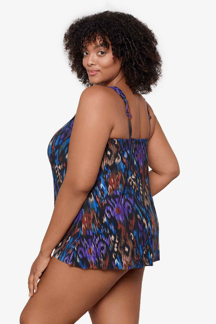 Woman turned to the left to show off detail of tankini top