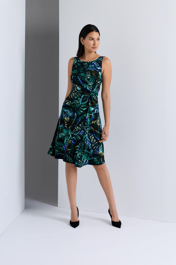Remi shaping dress in Selva