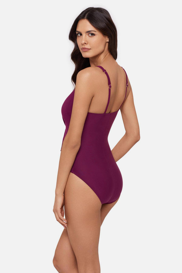 Saki One Piece in Obi One