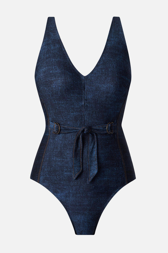 Shania One Piece in Billie Jean