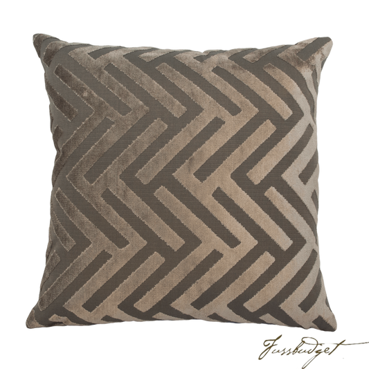 Susan Pillow - Gray-Fussbudget.com