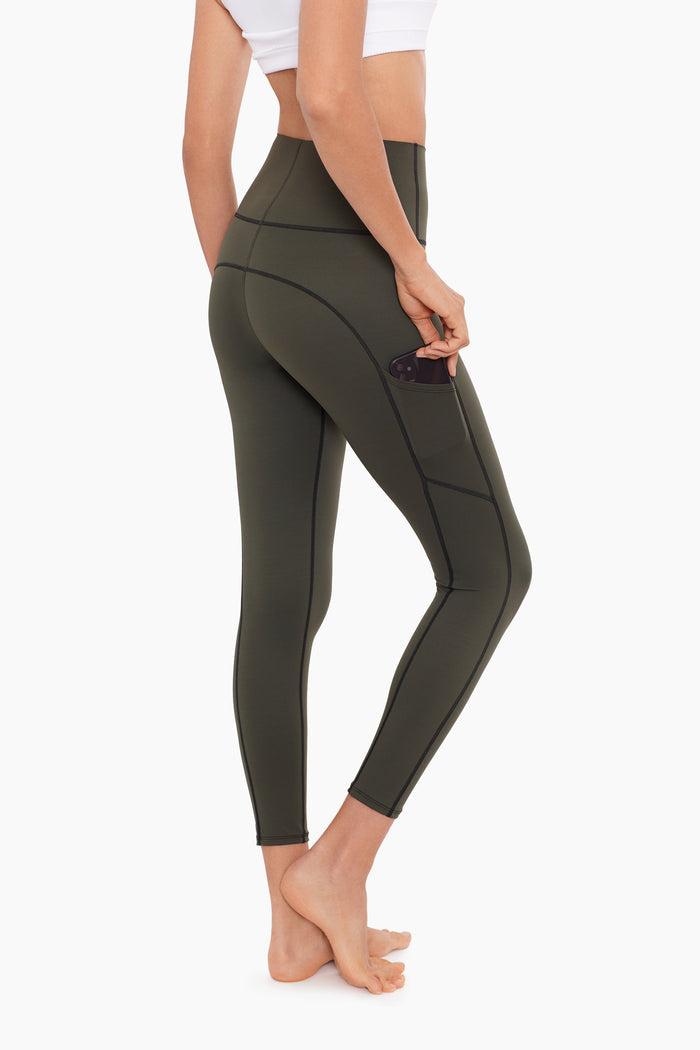 Tummy Control Performance Leggings in Climbing Ivy