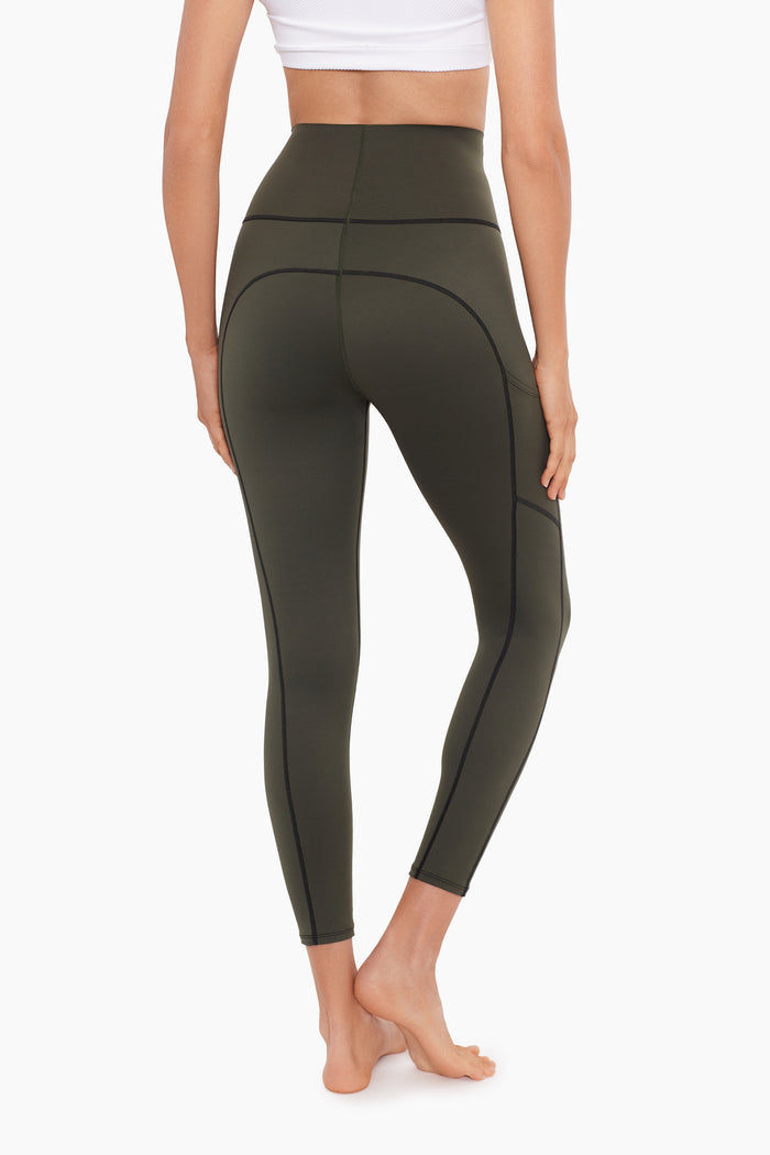 Tummy Control Performance Leggings in Climbing Ivy
