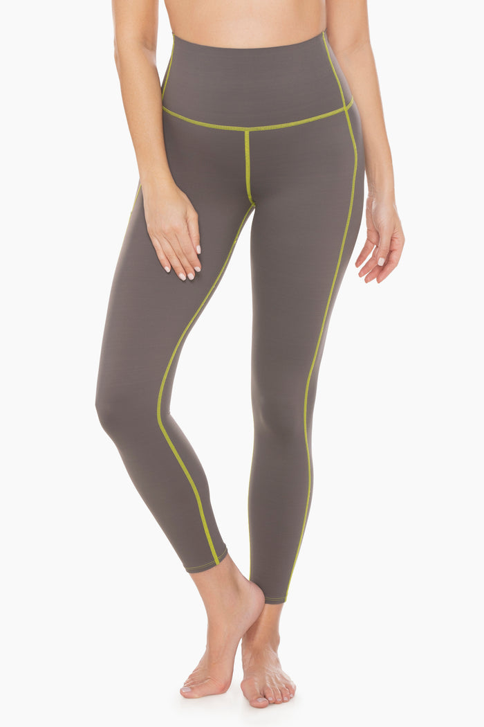 Tummy Control Performance Leggings in Pavement