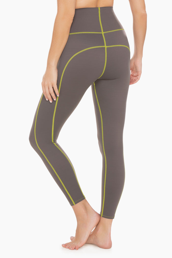 Tummy Control Performance Leggings in Pavement