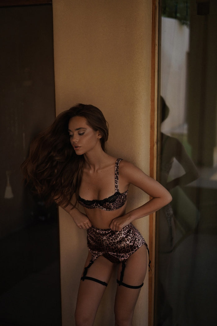 Virginia Leo bra by Komarova